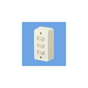 パナソニック　3連タンブラスイッチ カード付 WS3910W